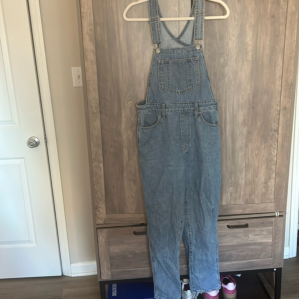 Vintage Levi’s overalls size 29